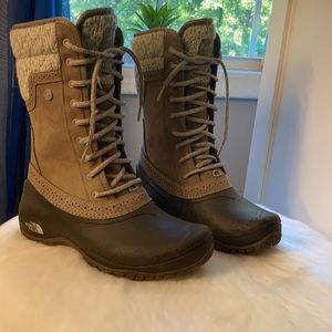 🥾North Face Boots
